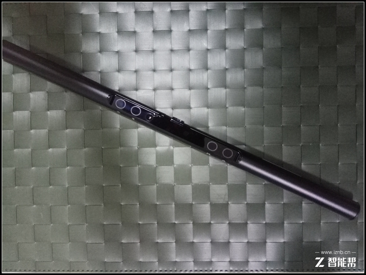 时尚有趣的智能阅读屏幕挂灯-BenQ ScreenBar