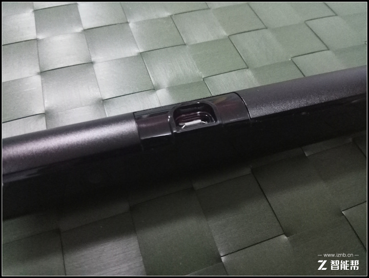 时尚有趣的智能阅读屏幕挂灯-BenQ ScreenBar