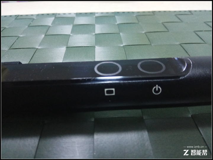 时尚有趣的智能阅读屏幕挂灯-BenQ ScreenBar