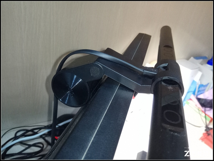 时尚有趣的智能阅读屏幕挂灯-BenQ ScreenBar